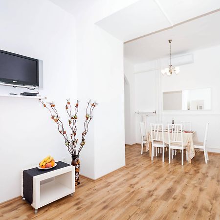 Like Home - City Center - Style Apartment Budapeste Exterior foto