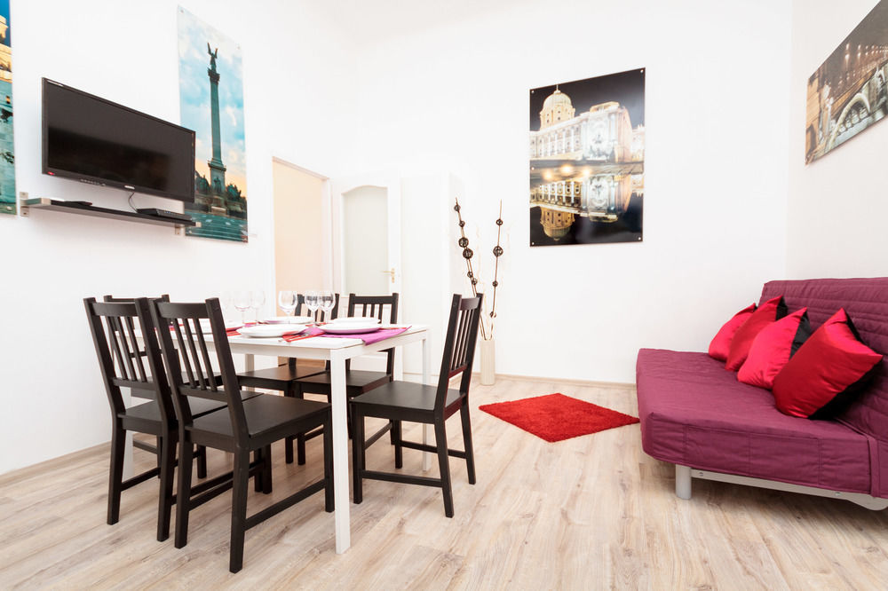 Like Home - City Center - Style Apartment Budapeste Exterior foto