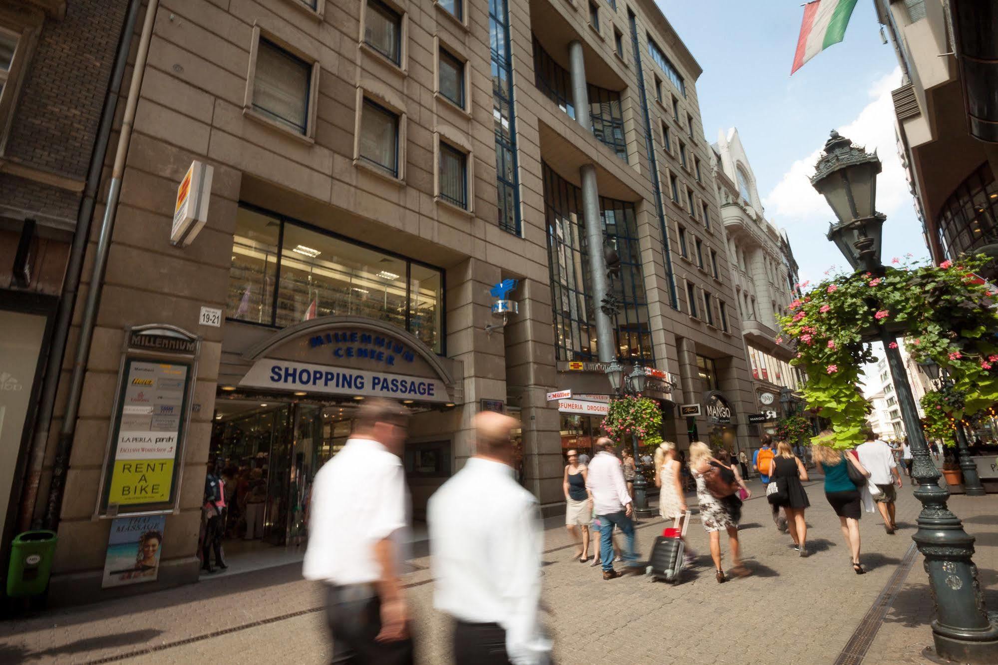Like Home - City Center - Style Apartment Budapeste Exterior foto