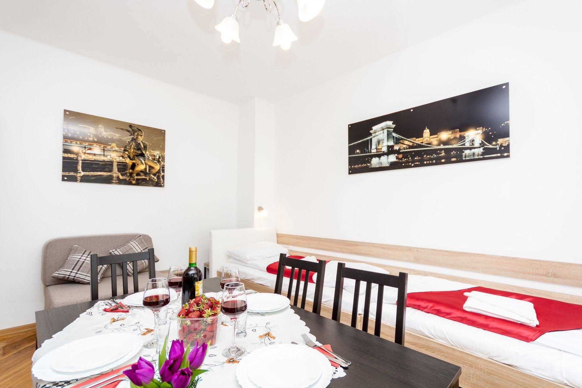 Like Home - City Center - Style Apartment Budapeste Exterior foto
