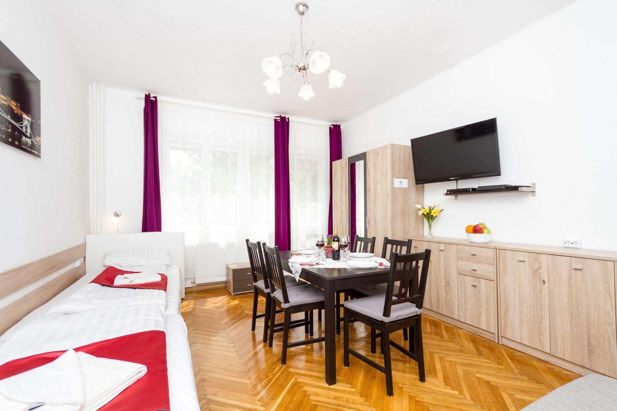 Like Home - City Center - Style Apartment Budapeste Exterior foto