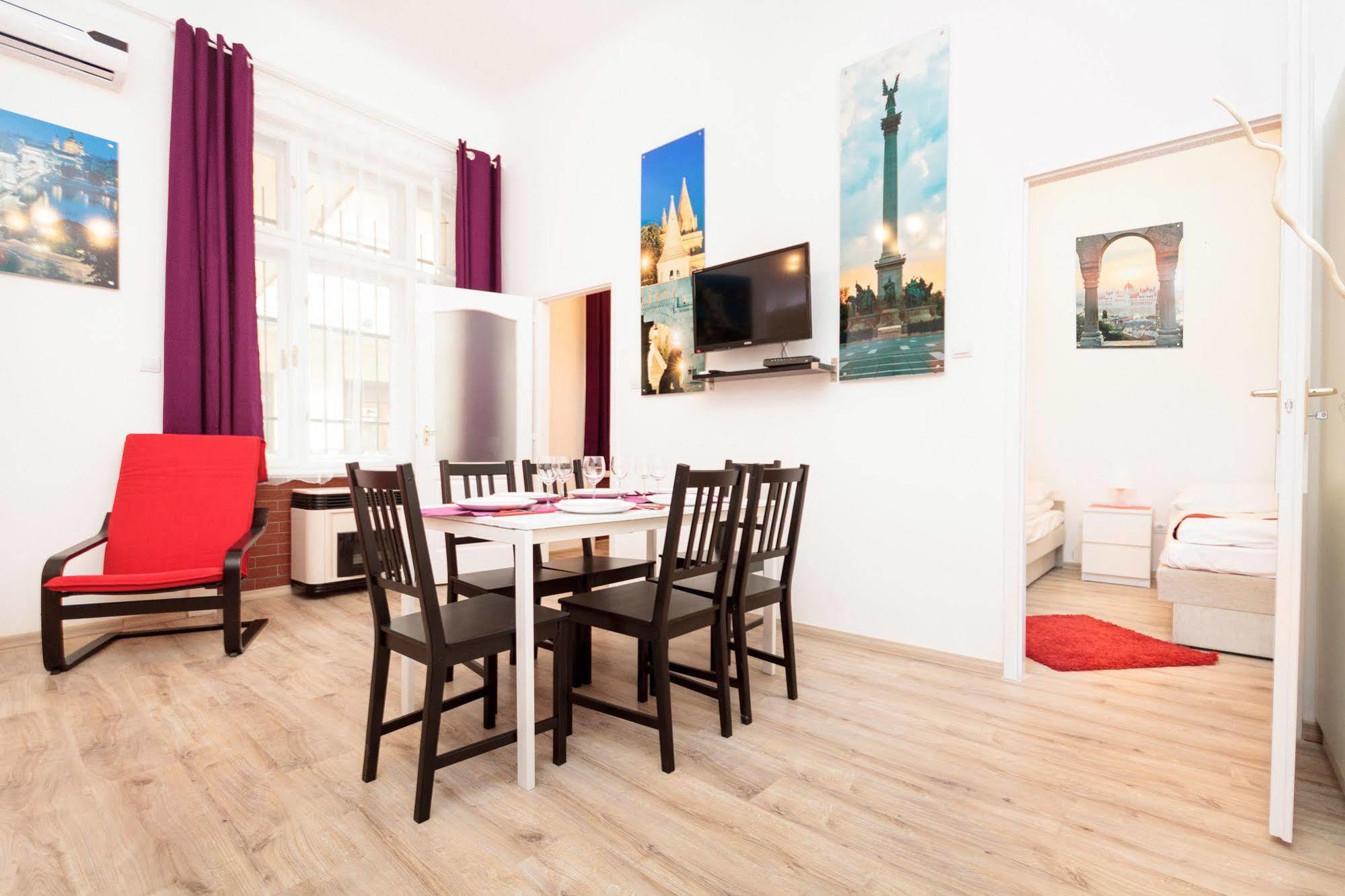 Like Home - City Center - Style Apartment Budapeste Exterior foto