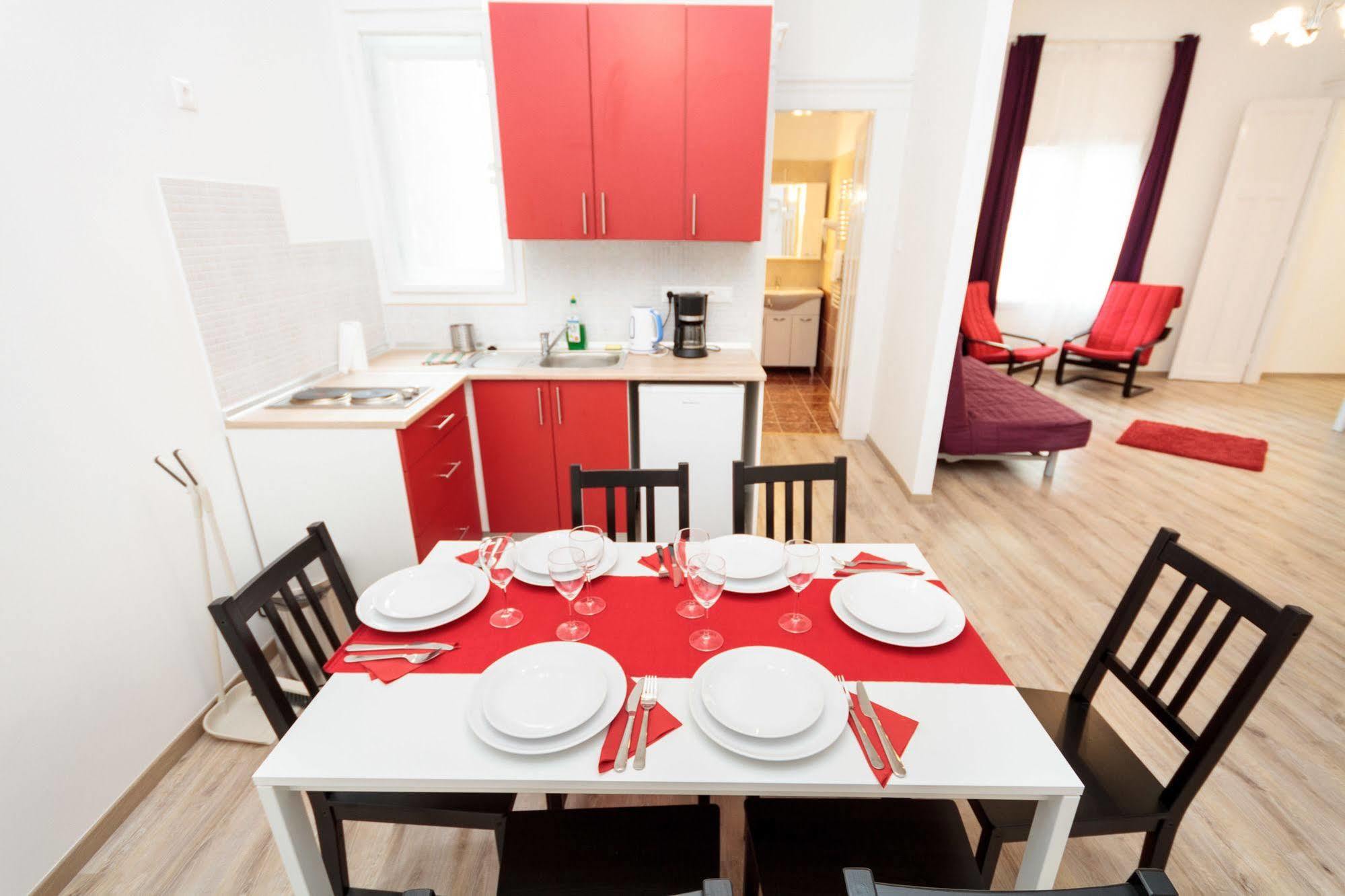 Like Home - City Center - Style Apartment Budapeste Exterior foto
