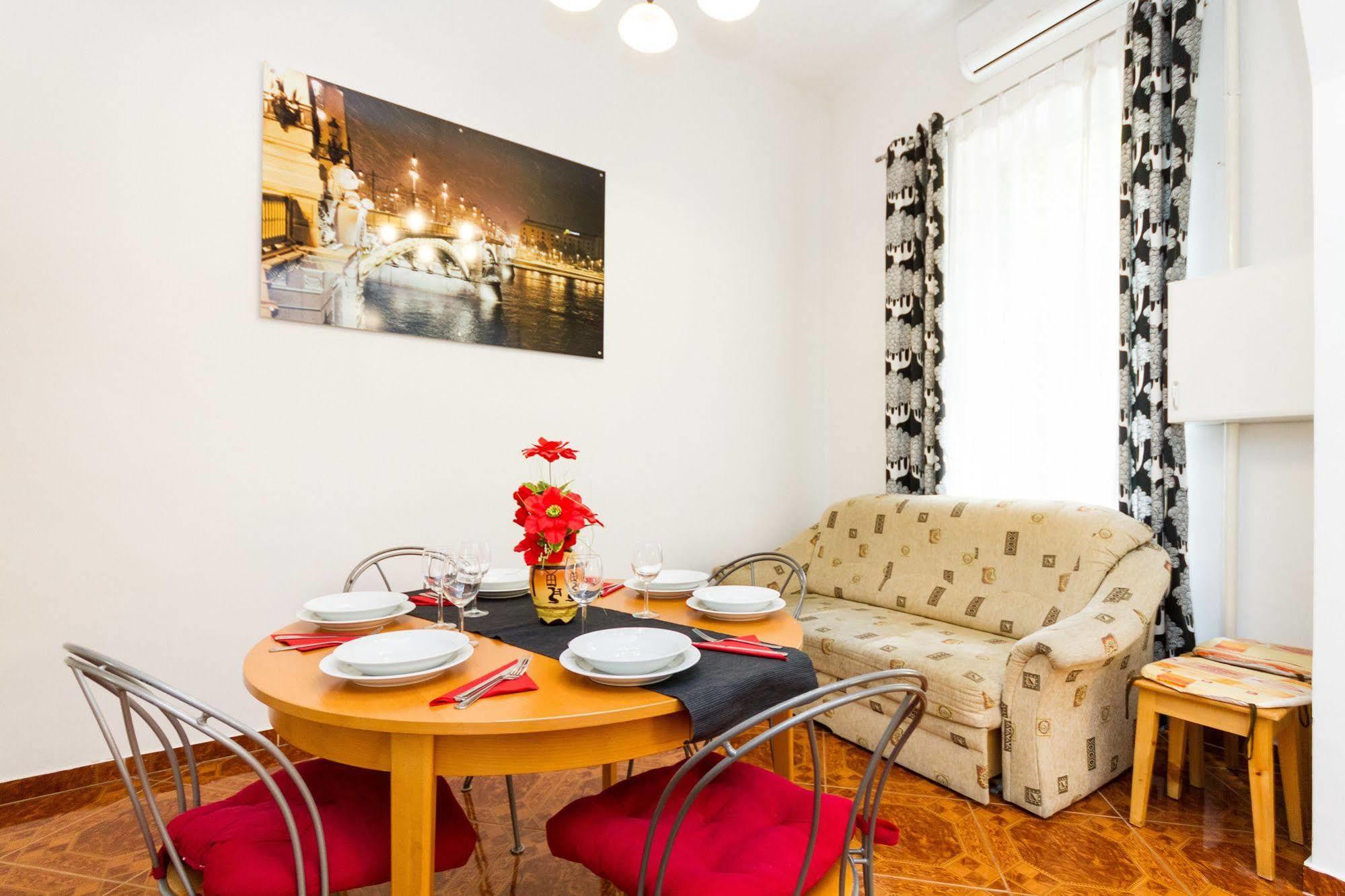 Like Home - City Center - Style Apartment Budapeste Exterior foto