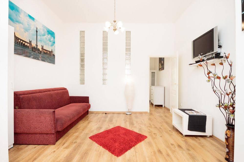 Like Home - City Center - Style Apartment Budapeste Exterior foto